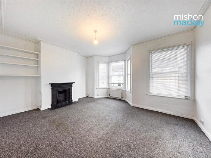 1 Bedroom Flat To Rent In Compton Road, Brighton, East Sussex, BN1