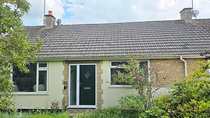 2 Bedroom Bungalow For Sale In May Grove, Charfield, South Glos, GL12