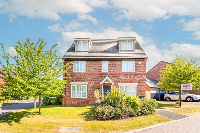 5 Bedroom Detached House For Sale In Sandstone Lane, Tarporley, CW6