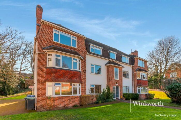 2 Bedroom Apartment To Rent In Southend Road, Beckenham, BR3