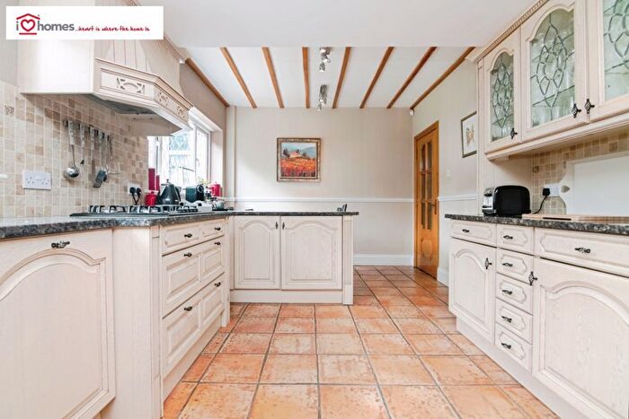 5 Bedroom Detached House For Sale In Fairyfield Avenue, Birmingham, B43