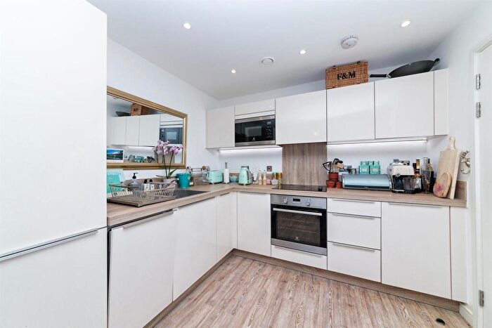 1 Bedroom Flat To Rent In Roma Corte, Lewisham, SE13