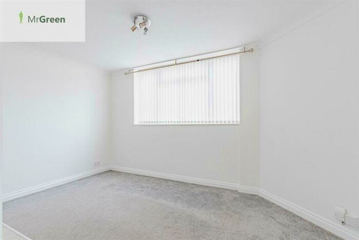 1 Bedroom Apartment To Rent In Darracott Rd, Southbourne, Bournemouth, BH5