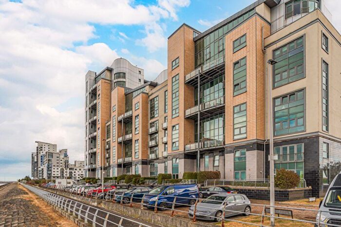 2 Bedroom Flat For Sale In / Western Harbour Breakwater, Edinburgh, EH6