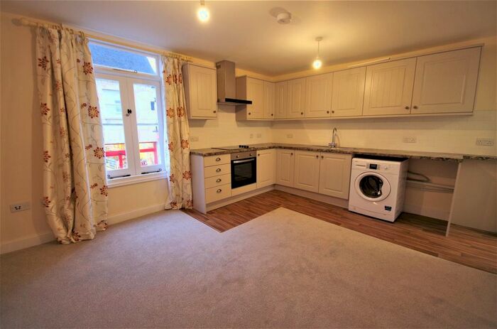 1 Bedroom Flat To Rent In Parsonage Street, Dursley, GL11