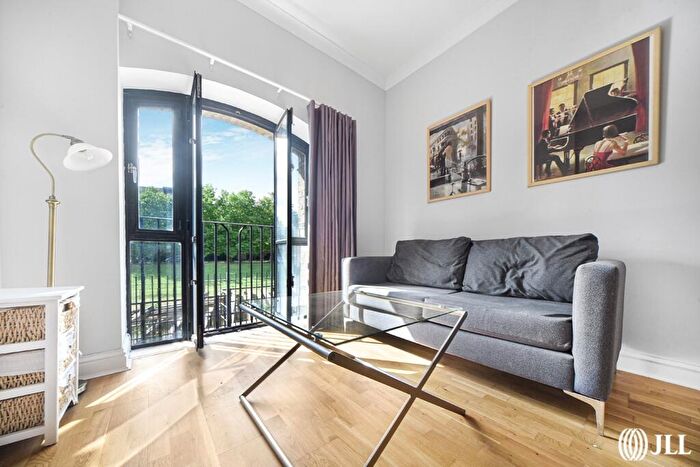 1 Bedroom Apartment To Rent In Burrells Wharf Square London, E14