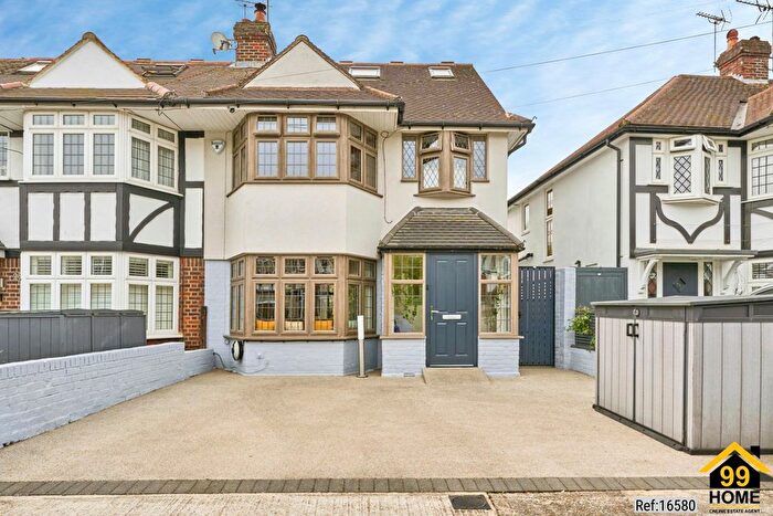 4 Bedroom End Terrace House For Sale In Barnfield Avenue, Kingston Upon Thames, United Kingdom, KT2