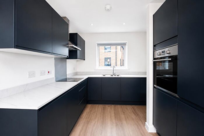 3 Bedroom Detached House To Rent In Chillingham Grove, Whitehouse, Milton Keynes, MK8