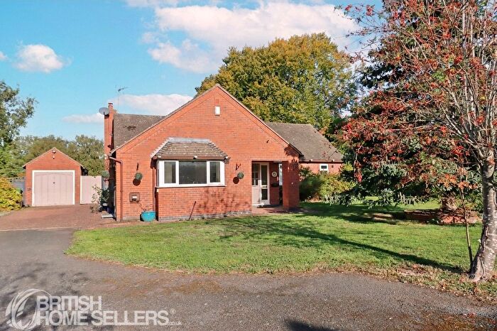3 Bedroom Bungalow For Sale In Manor Crest, Ford, Shrewsbury, Shropshire, SY5