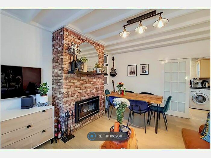 3 Bedroom Terraced House To Rent In Rochester Way, London, SE9