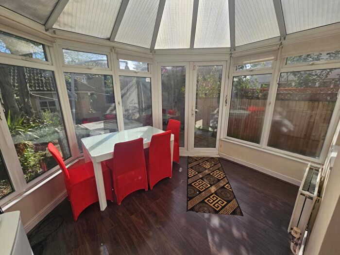 2 Bedroom Semi-Detached House For Sale In Sefton Avenue, Mill Hill, NW7