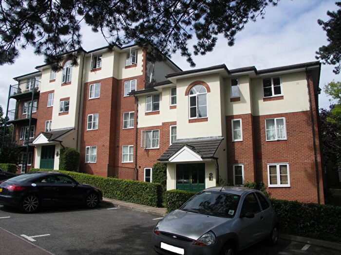 1 Bedroom Flat To Rent In Queen Alexandra Road, High Wycombe, HP11