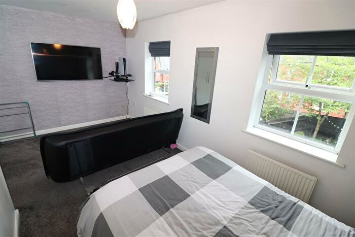 3 Bedroom End Of Terrace House For Sale In Patenall Way, Higham Ferrers, NN10