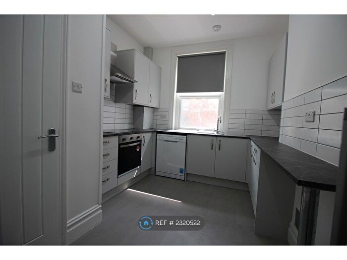 2 Bedroom Maisonette To Rent In Nevill Street, Tunbridge Wells, TN2