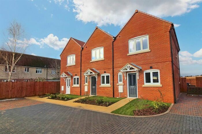2 Bedroom End Of Terrace House For Sale In Station Road, Quainton, Aylesbury, HP22