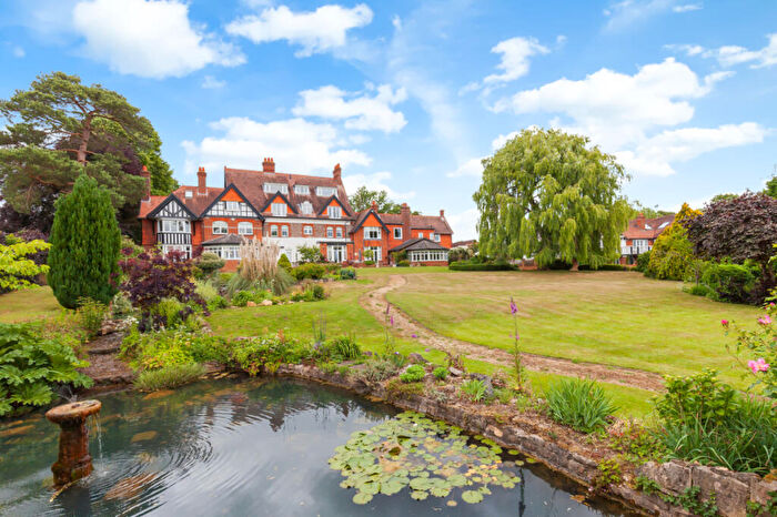 1 Bedroom Flat For Sale In Riverside House, Burcot, OX14