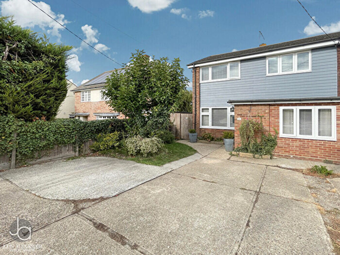 4 Bedroom Semi-Detached House For Sale In Strawberry Lane, Tiptree, Colchester, CO5