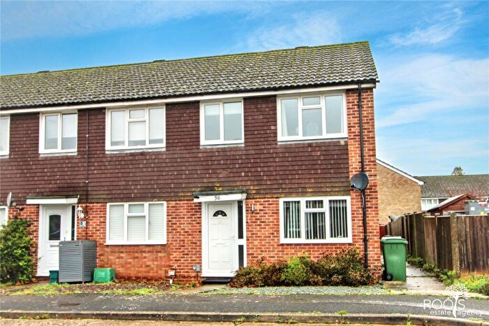 3 Bedroom End Of Terrace House For Sale In Robertsfield, Thatcham, Berkshire, RG19