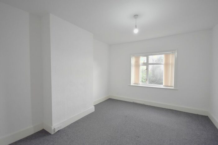 3 Bedroom Semi-Detached House To Rent In Green Lane, Coventry, CV3