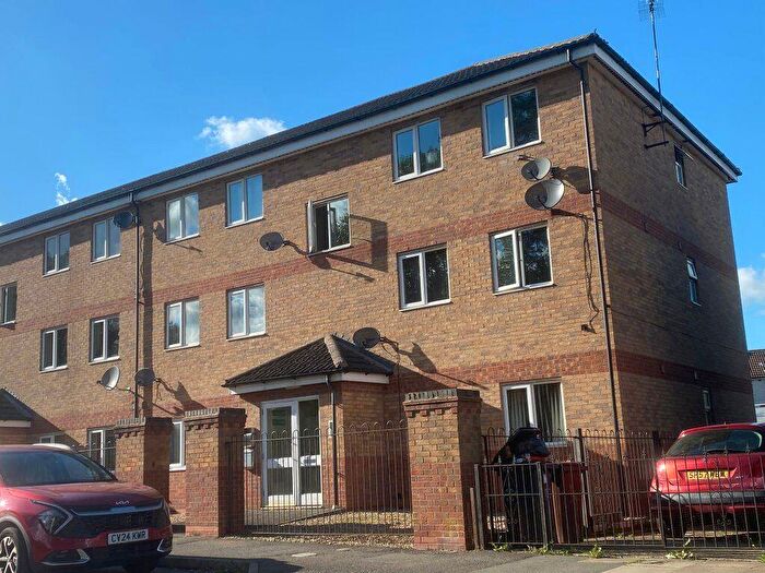 2 Bedroom Flat To Rent In Pickering Court, Corby, NN18