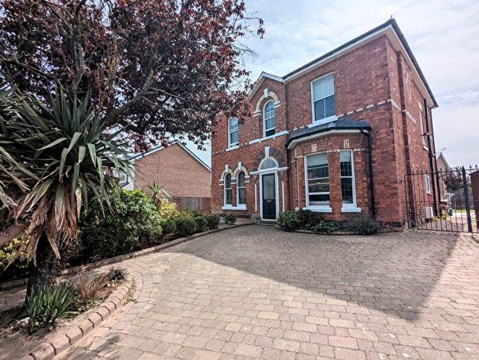 4 Bedroom Detached House To Rent In Golf Open - St Peters Road, Birkdale - Sleeps, PR8