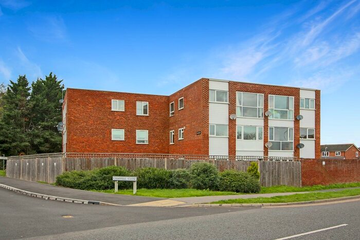 2 Bedroom Flat To Rent In Hamilton Court, Buckingham Road, Aylesbury, Buckinghamshire, HP19