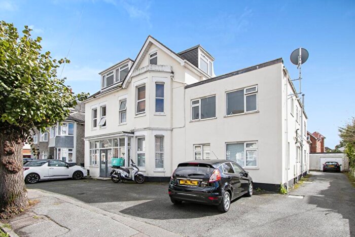 2 Bedroom Flat To Rent In Westby Road, BH5