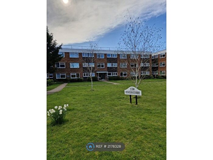 2 Bedroom Flat To Rent In Jamnagar Close, Staines-Upon-Thames, TW18