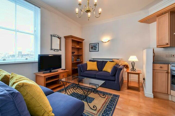 1 Bedroom Flat To Rent In Shambles, York, YO1