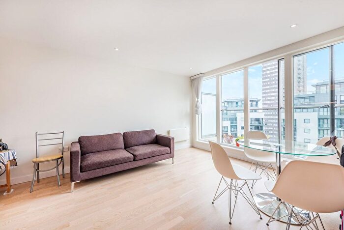 1 Bedroom Flat To Rent In Kew Bridge West, Kew Bridge, Brentford, TW8