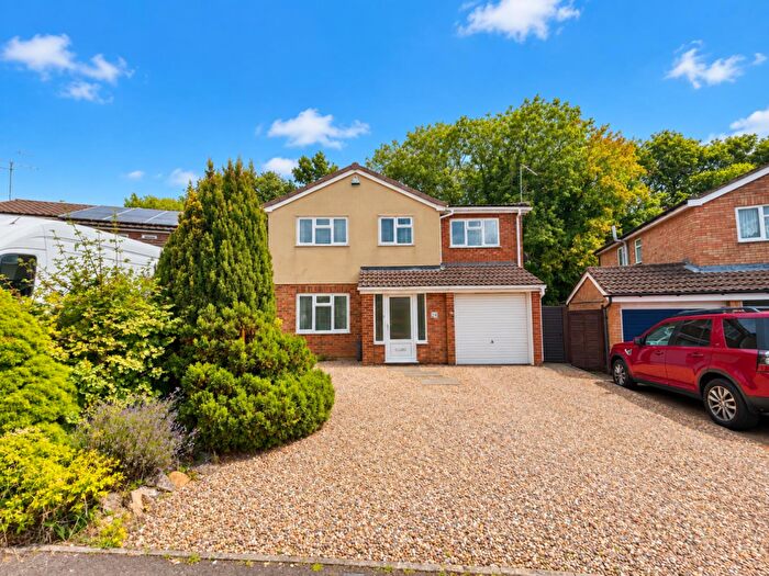 4 Bedroom Detached House For Sale In Lingswood Park, Northampton, NN3