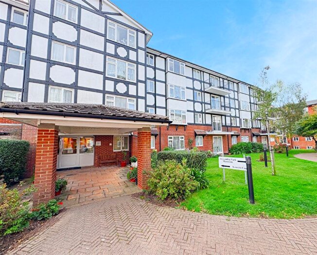 1 Bedroom Flat For Sale In St. Helens Crescent, Hastings, TN34