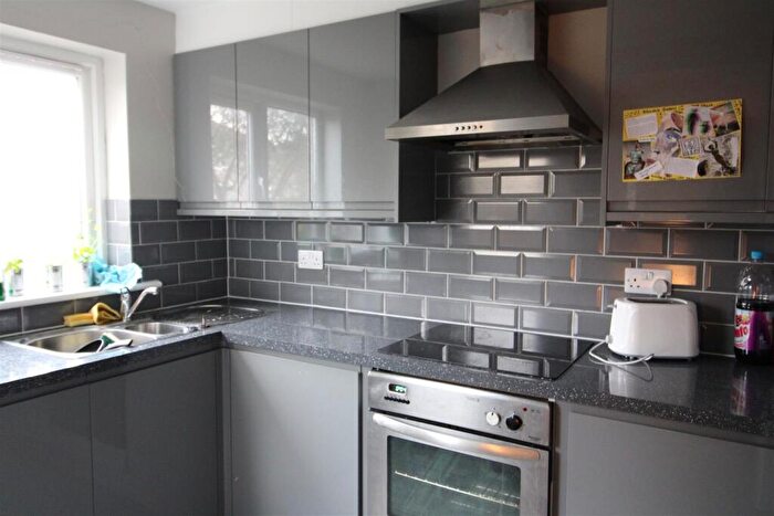 4 Bedroom Private Halls To Rent In Allandale Gardens, Lancaster, LA1