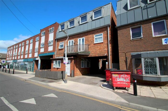 1 Bedroom Flat To Rent In Albert Road, Yiewsley, West Drayton, Middlesex, UB7