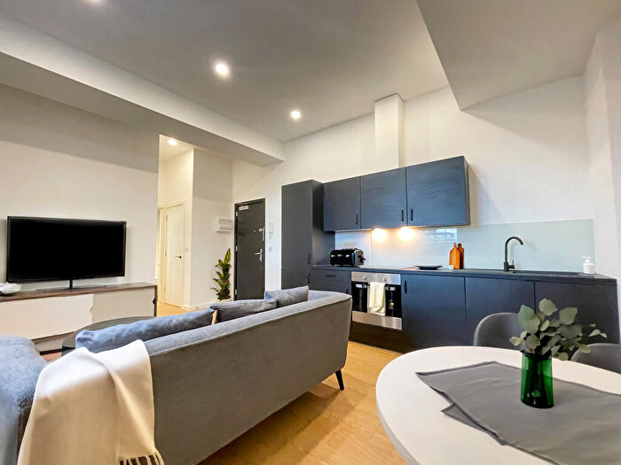 1 Bedroom Apartment To Rent In Spot, Deansgate, BL1