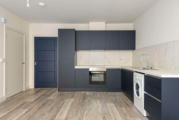 1 Bedroom Flat To Rent In Flat, A Chesterfield Road, Woodseats, Sheffield, S8