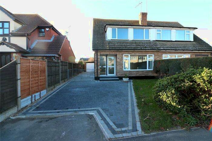 3 Bedroom Semi-Detached House To Rent In Little Wakering Road, Little Wakering, Southend-on-sea, Essex, SS3