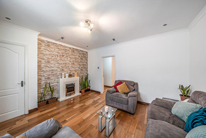 5 Bedroom Semi-Detached House For Sale In Mead Close, Harrow, HA3