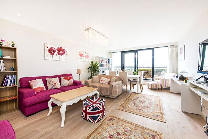 3 Bedroom Flat To Rent In Point West, Cromwell Road, SW7