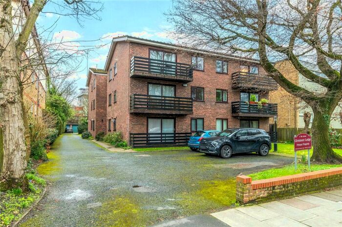 2 Bedroom Apartment To Rent In The Avenue, Beckenham, BR3