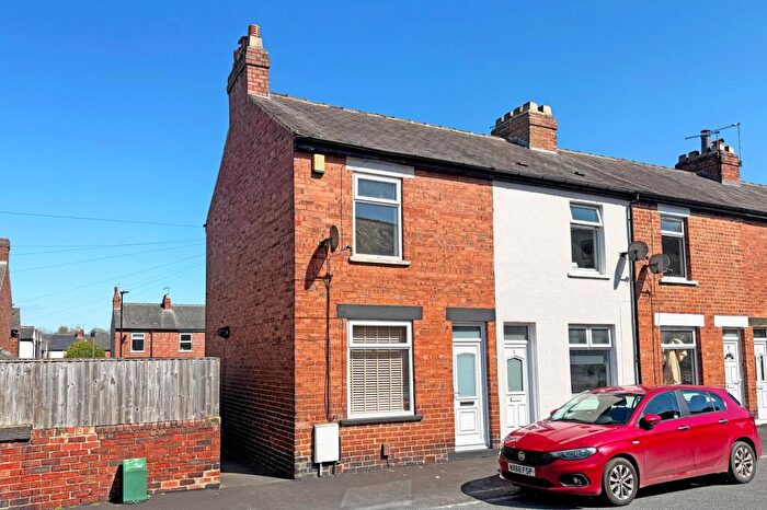 2 Bedroom End Of Terrace House For Sale In Baden Street, Harrogate, HG1