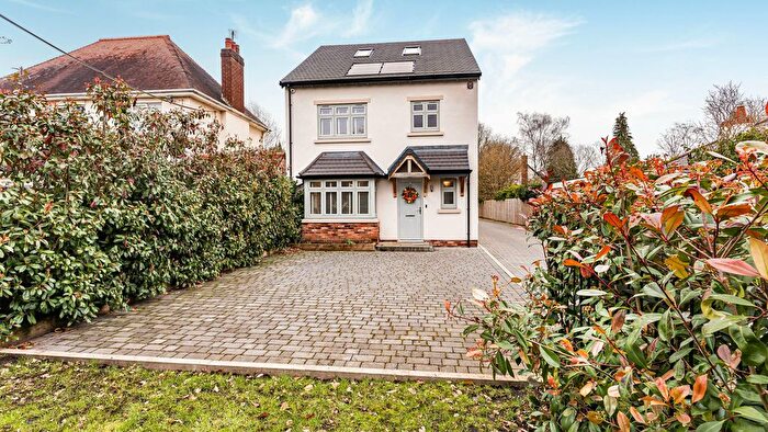 4 Bedroom Detached House For Sale In Birchy Leasowes Lane, Shirley, Solihull, B90