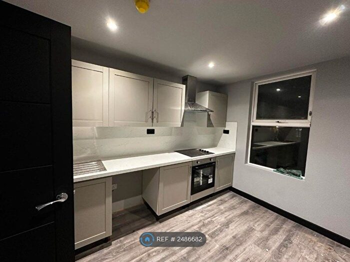 Studio To Rent In Framfield Road, London, Hanwell, W7