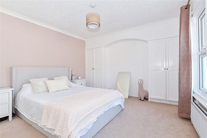 3 Bedroom End Terrace House For Sale In Heathorn Street, Maidstone, Kent, ME14