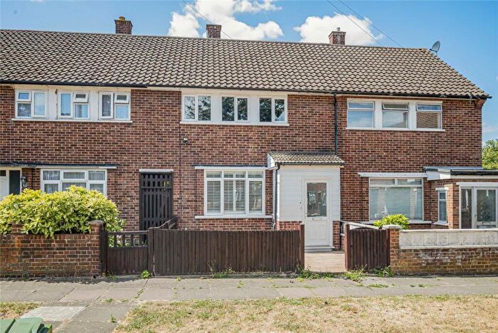 3 Bedroom Terraced House For Sale In Flimwell Close, Bromley, BR1