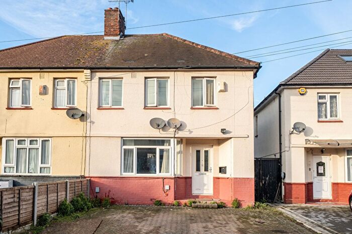 3 Bedroom Semi Detached House For Sale In Riverdale Road, Erith, DA8