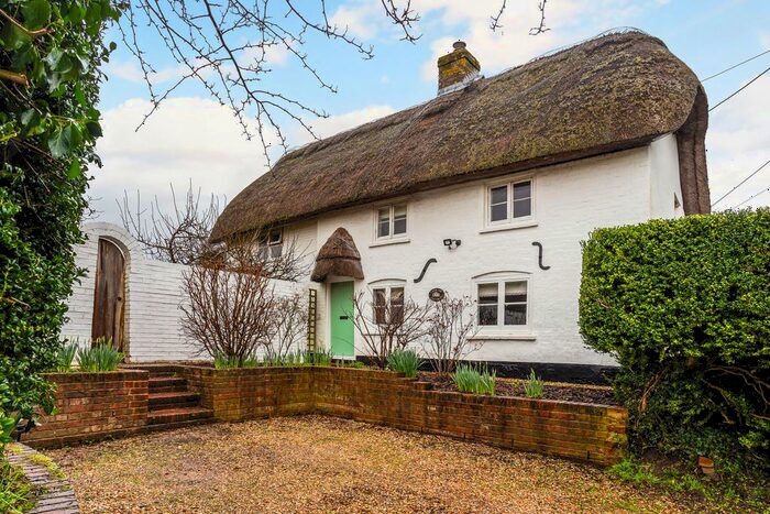 3 Bedroom Detached House For Sale In Easton Royal, Pewsey, SN9