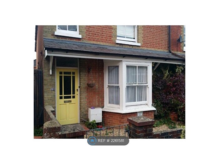 1 Bedroom Flat To Rent In Carlos Street, Godalming, GU7
