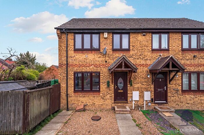 2 Bedroom End Terrace House To Rent In Wolseley Road, Mitcham, CR4