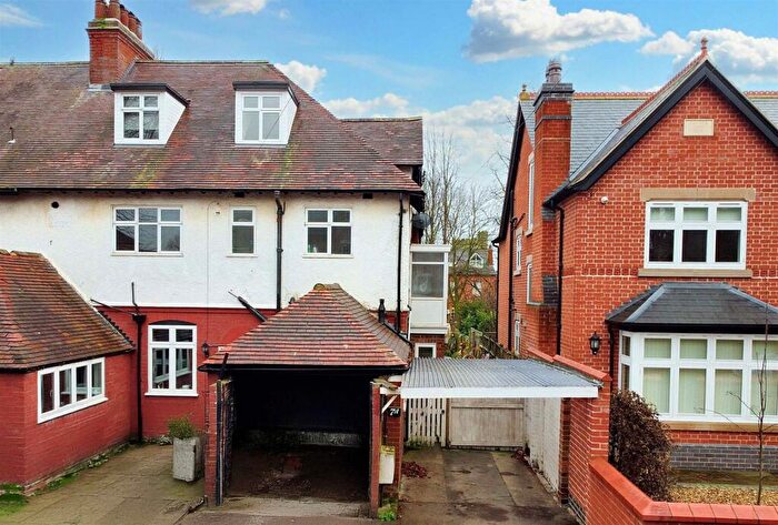 3 Bedroom Duplex For Sale In Cavendish Place, Beeston, NG9